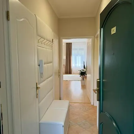Apartment Europa Apartman *
