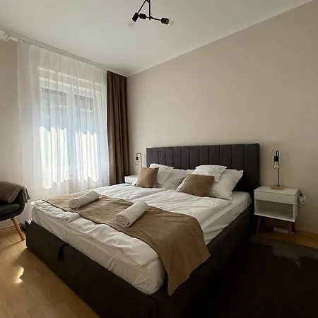 Europa Apartman Apartment